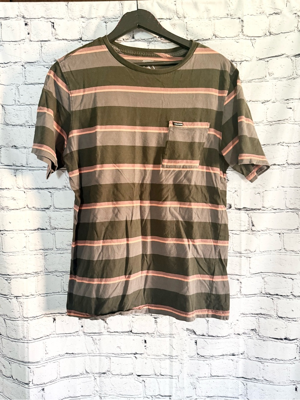 Volcom. Stripe tee size S